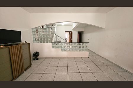 Casa à venda com 218m², 3 quartos e 2 vagas