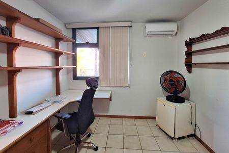 Apartamento à venda com 172m², 4 quartos e 2 vagas Apartamento à venda com 172m², 4 quartos e 2 vagasQuarto 2