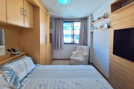 Apartamento à venda com 172m², 4 quartos e 2 vagas Apartamento à venda com 172m², 4 quartos e 2 vagasSuíte 1