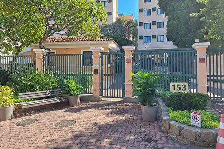 Apartamento à venda com 172m², 4 quartos e 2 vagas Apartamento à venda com 172m², 4 quartos e 2 vagasFachada