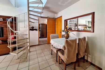 Apartamento à venda com 172m², 4 quartos e 2 vagas Apartamento à venda com 172m², 4 quartos e 2 vagasSala