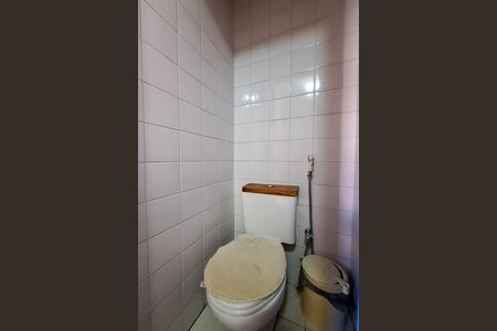 Apartamento à venda com 172m², 4 quartos e 2 vagas Apartamento à venda com 172m², 4 quartos e 2 vagasBanheiro de serviço