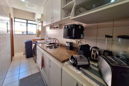 Apartamento à venda com 172m², 4 quartos e 2 vagas Apartamento à venda com 172m², 4 quartos e 2 vagasCozinha