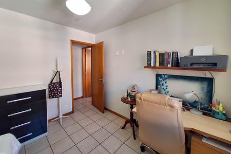 Apartamento à venda com 172m², 4 quartos e 2 vagas Apartamento à venda com 172m², 4 quartos e 2 vagasQuarto 1