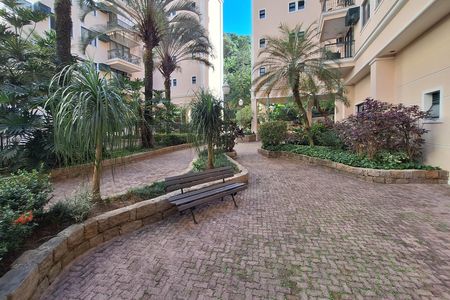 Apartamento à venda com 172m², 4 quartos e 2 vagas Apartamento à venda com 172m², 4 quartos e 2 vagasÁrea comum