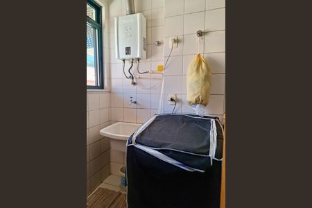 Apartamento à venda com 172m², 4 quartos e 2 vagas Apartamento à venda com 172m², 4 quartos e 2 vagasÁrea de Serviço