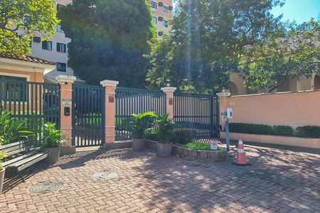 Apartamento à venda com 172m², 4 quartos e 2 vagas Apartamento à venda com 172m², 4 quartos e 2 vagasFachada