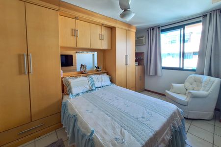 Apartamento à venda com 172m², 4 quartos e 2 vagas Apartamento à venda com 172m², 4 quartos e 2 vagasSuíte 1