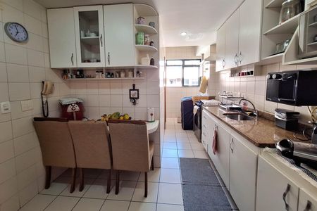 Apartamento à venda com 172m², 4 quartos e 2 vagas