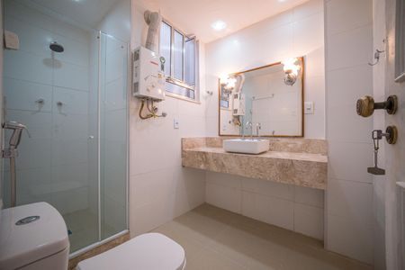 Apartamento para alugar com 92m², 2 quartos e sem vaga Apartamento para alugar com 92m², 2 quartos e sem vagaBanheiro