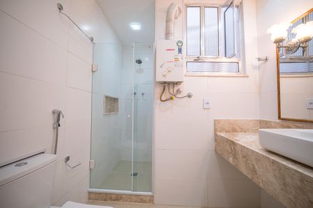 Apartamento para alugar com 92m², 2 quartos e sem vaga Apartamento para alugar com 92m², 2 quartos e sem vagaBanheiro