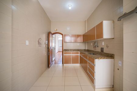 Apartamento para alugar com 92m², 2 quartos e sem vaga Apartamento para alugar com 92m², 2 quartos e sem vagaCozinha