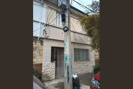 Casa à venda com 200m², 3 quartos e sem vaga Casa à venda com 200m², 3 quartos e sem vagaFachada