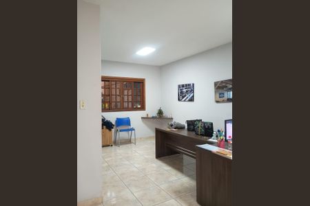 Casa à venda com 200m², 3 quartos e sem vaga Casa à venda com 200m², 3 quartos e sem vagaQuarto 2
