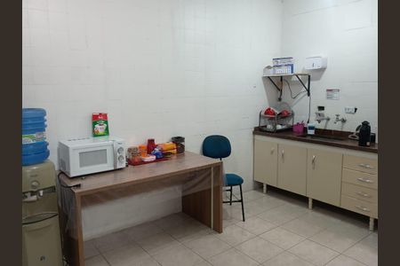 Casa à venda com 200m², 3 quartos e sem vaga Casa à venda com 200m², 3 quartos e sem vagaCozinha