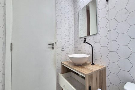 Apartamento para alugar com 52m², 2 quartos e 1 vaga Apartamento para alugar com 52m², 2 quartos e 1 vagaBanheiro