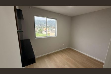 Quarto de apartamento para alugar com 2 quartos, 57m² em Serraria, São José