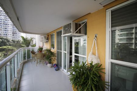Apartamento à venda com 103m², 3 quartos e 1 vagaVaranda da Sala