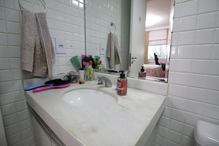 Apartamento à venda com 103m², 3 quartos e 1 vagaBanheiro da Suíte 3