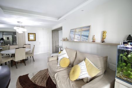 Apartamento à venda com 103m², 3 quartos e 1 vagaSala