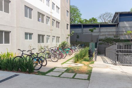 Apartamento à venda com 42m², 2 quartos e sem vagaÁrea comum