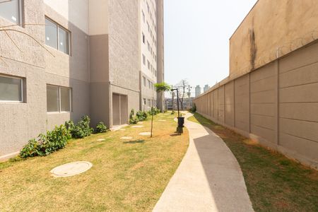 Apartamento à venda com 42m², 2 quartos e sem vagaÁrea comum