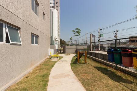 Apartamento à venda com 42m², 2 quartos e sem vagaÁrea comum