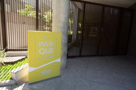 Apartamento para alugar com 33m², 1 quarto e 1 vaga Apartamento para alugar com 33m², 1 quarto e 1 vagaFACHADA