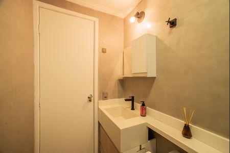 Apartamento à venda com 53m², 2 quartos e 1 vaga Apartamento à venda com 53m², 2 quartos e 1 vagaBanheiro
