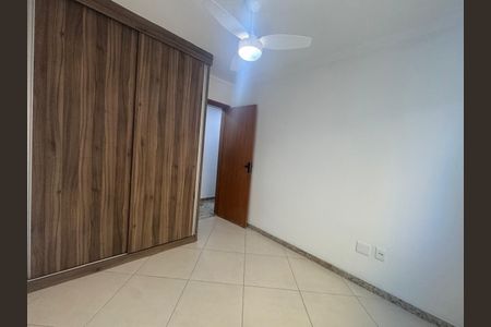 Apartamento à venda com 72m², 3 quartos e 1 vaga Apartamento à venda com 72m², 3 quartos e 1 vagaQuarto