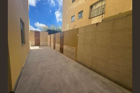 Apartamento à venda com 72m², 3 quartos e 1 vaga Apartamento à venda com 72m², 3 quartos e 1 vagaÁrea Privativa