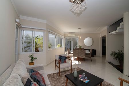Sala de casa de condomínio para alugar com 4 quartos, 255m² em Jardim Golden Park, Hortolândia