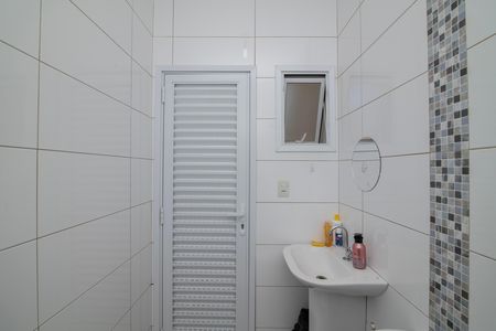 Casa de condomínio para alugar com 255m², 4 quartos e 4 vagas Casa de condomínio para alugar com 255m², 4 quartos e 4 vagasBanheiro Área Externa