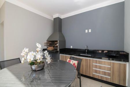 Casa de condomínio para alugar com 255m², 4 quartos e 4 vagas Casa de condomínio para alugar com 255m², 4 quartos e 4 vagasÁrea Gourmet