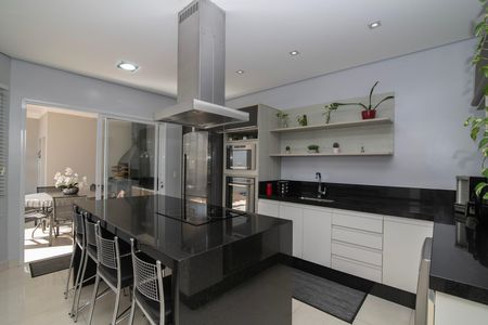 Casa de condomínio para alugar com 255m², 4 quartos e 4 vagas Casa de condomínio para alugar com 255m², 4 quartos e 4 vagasCozinha