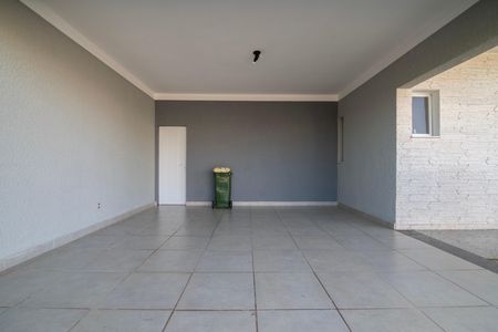 Casa de condomínio para alugar com 255m², 4 quartos e 4 vagas Casa de condomínio para alugar com 255m², 4 quartos e 4 vagasGaragem