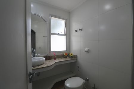 Apartamento para alugar com 145m², 4 quartos e 1 vaga Apartamento para alugar com 145m², 4 quartos e 1 vagaBanheiro Suíte