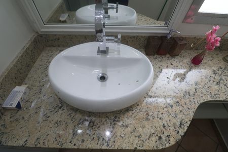 Apartamento para alugar com 145m², 4 quartos e 1 vaga Apartamento para alugar com 145m², 4 quartos e 1 vagaBanheiro Suíte