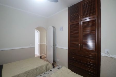 Apartamento para alugar com 145m², 4 quartos e 1 vaga Apartamento para alugar com 145m², 4 quartos e 1 vagaQuarto
