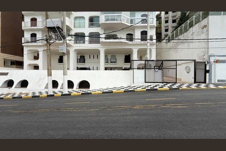 Apartamento para alugar com 145m², 4 quartos e 1 vaga Apartamento para alugar com 145m², 4 quartos e 1 vagaFachada