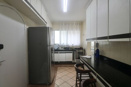 Apartamento para alugar com 145m², 4 quartos e 1 vaga Apartamento para alugar com 145m², 4 quartos e 1 vagaCozinha