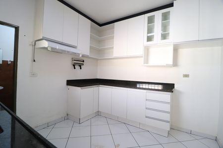 Casa para alugar com 270m², 4 quartos e 3 vagasCozinha da Edícula