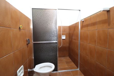 Casa para alugar com 270m², 4 quartos e 3 vagasBanheiro da Edícula