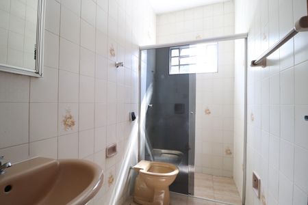 Casa para alugar com 270m², 4 quartos e 3 vagasBanheiro Social