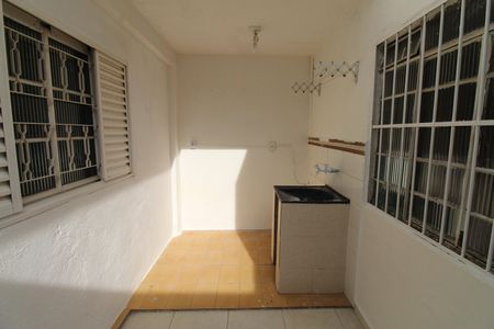 Casa para alugar com 50m², 1 quarto e 1 vagaÁrea de Serviço