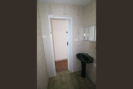Banheiro de casa para alugar com 1 quarto, 50m² em Jardim Satélite, São José dos Campos