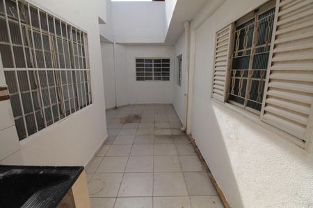 Casa para alugar com 50m², 1 quarto e 1 vagaÁrea de Serviço