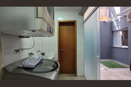 Casa de condomínio à venda com 269m², 3 quartos e 5 vagas