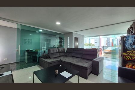 Casa de condomínio à venda com 269m², 3 quartos e 5 vagas
