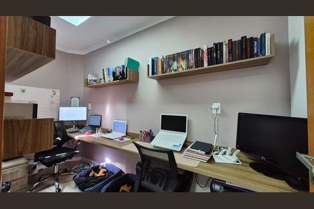 Casa de condomínio à venda com 269m², 3 quartos e 5 vagas